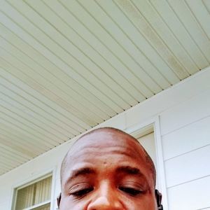 Meet your Posher, Troy